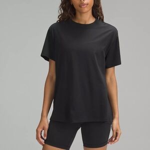 NWT Lululemon All Yours Cotton T-Shirt Size 6, black.